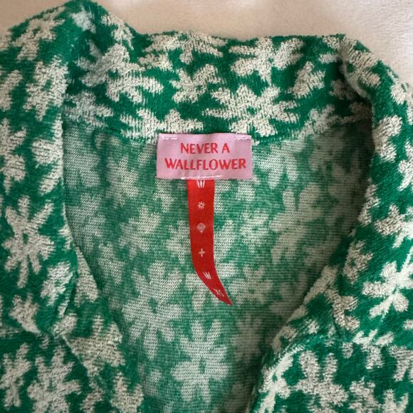Never a wallflower Green Floral Terry Cloth Shift Dress swim Cover XS - Picture 2 of 4